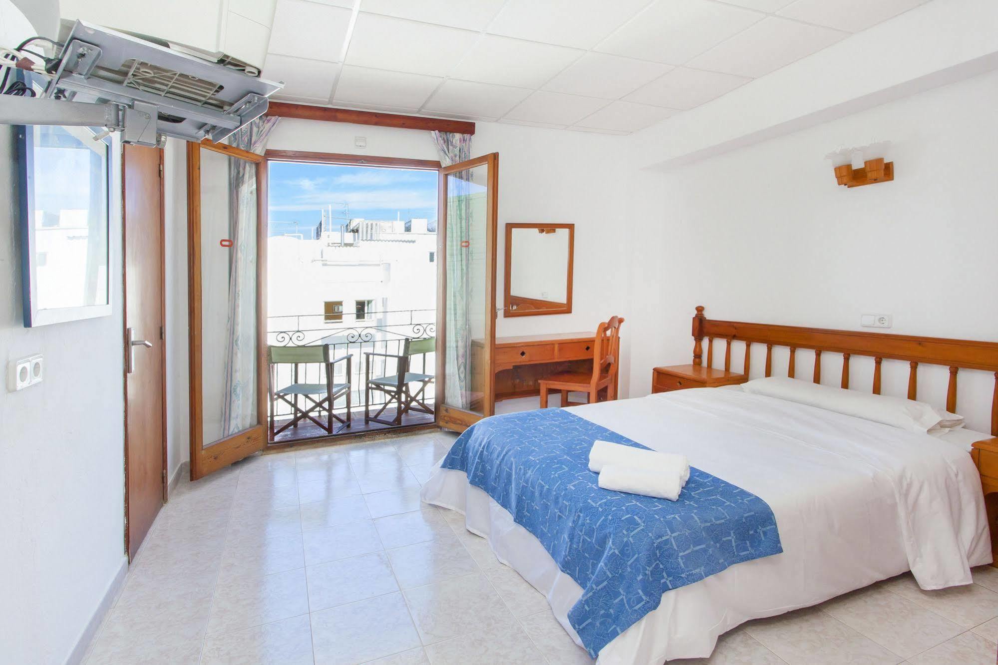 Can Beia Hostal Boutique (Adults Only) San Antonio  Luaran gambar
